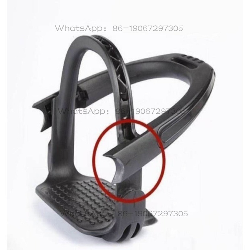 Tech Accessories Designer - Estribo Centrífugo de Alta Tecnología en