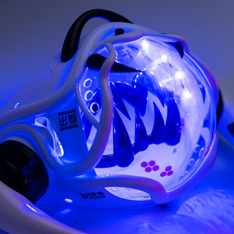 Máscara mecánica LED estilo Cy - Tech Wear Accessories reseña y precio